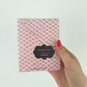 Victoria’s Secret Tease